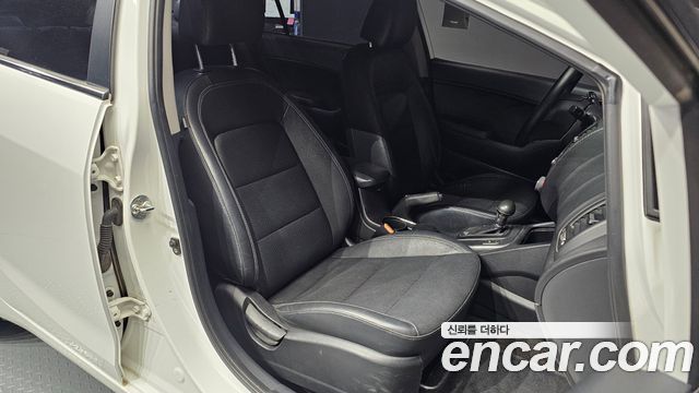 Kia K3 Trendy 2015 — фото 12