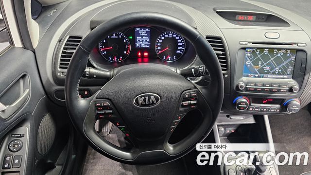 Kia K3 Trendy 2015 — фото 13