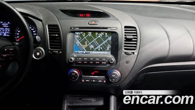Kia K3 Trendy 2015 — фото 14