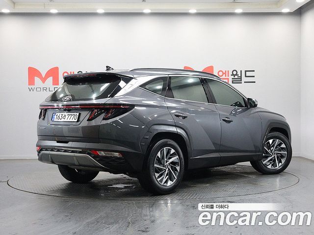 Hyundai Tucson (NX4) Gasoline 1.6 Turbo 2WD Inspiration 2022 — фото 4