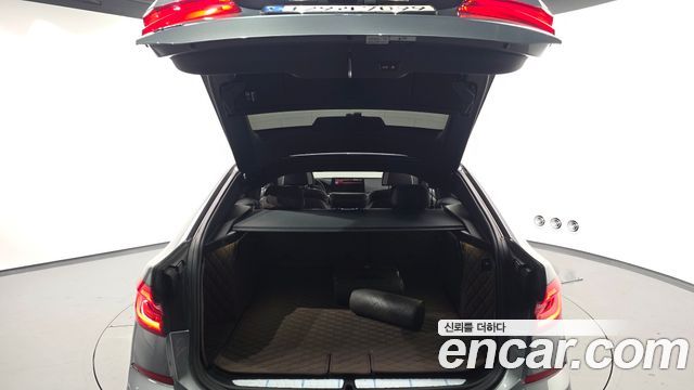 BMW 6 Series GT (G32) 620d xDrive M Sport 2023 — фото 20