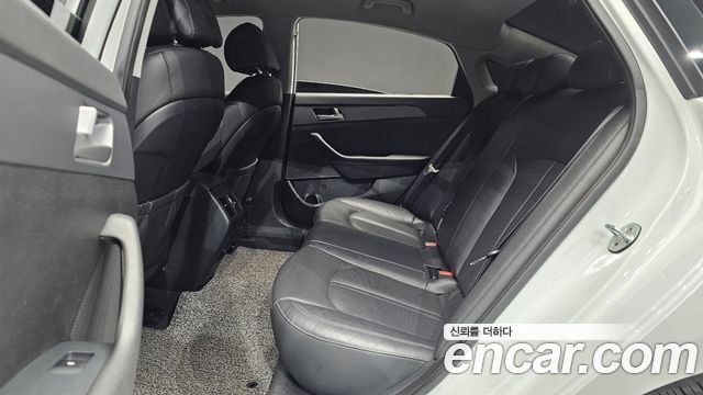 Hyundai Sonata (LF) LPI Premium 2017 — фото 11