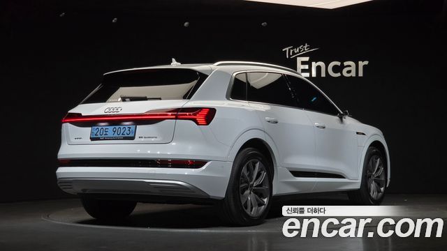 Audi e-tron 55 Quattro 2021 — фото 2