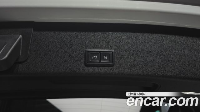 Audi e-tron 55 Quattro 2021 — фото 20