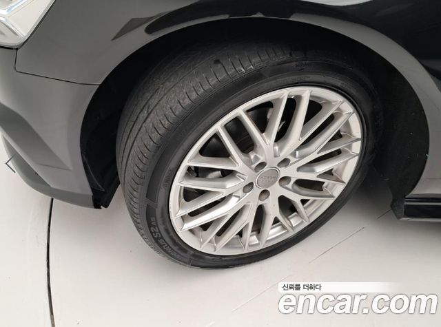 Audi A6 35 TDI Premium C7 2018 — фото 24