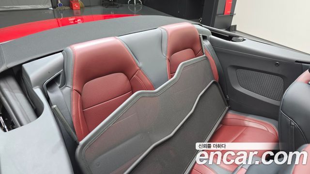 Ford Mustang (VII) 2.3 Ecoboost Premium Convertible 2024 — фото 11