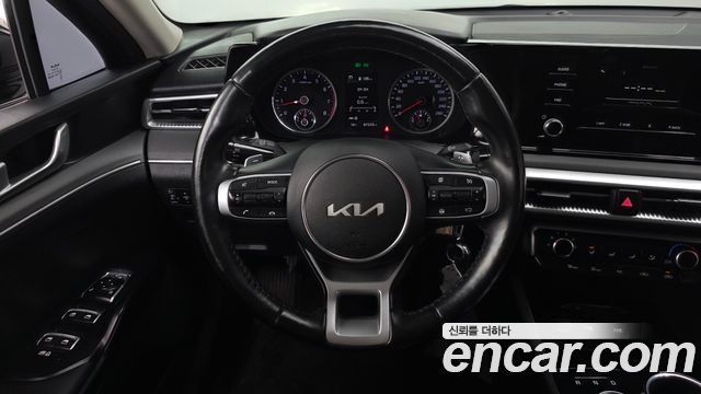 Kia K5 (III) 2.0 Trendy 2023 — фото 13