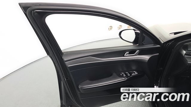 Kia K5 (III) 2.0 Trendy 2023 — фото 24