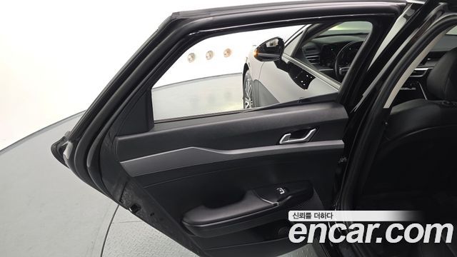 Kia K5 (III) 2.0 Trendy 2023 — фото 25