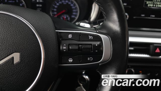 Kia K5 (III) 2.0 Trendy 2023 — фото 32