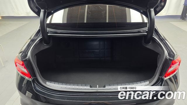 Hyundai Grandeur (IG) 3.0 LPi Modern (Rental Car) 2018 — фото 20