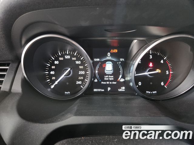 Land Rover Range Rover Evoque 2.0 TD4 SE 2016 — фото 9