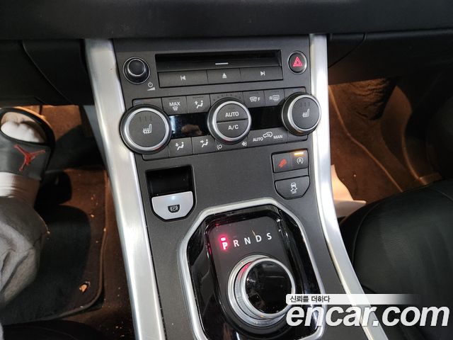 Land Rover Range Rover Evoque 2.0 TD4 SE 2016 — фото 19