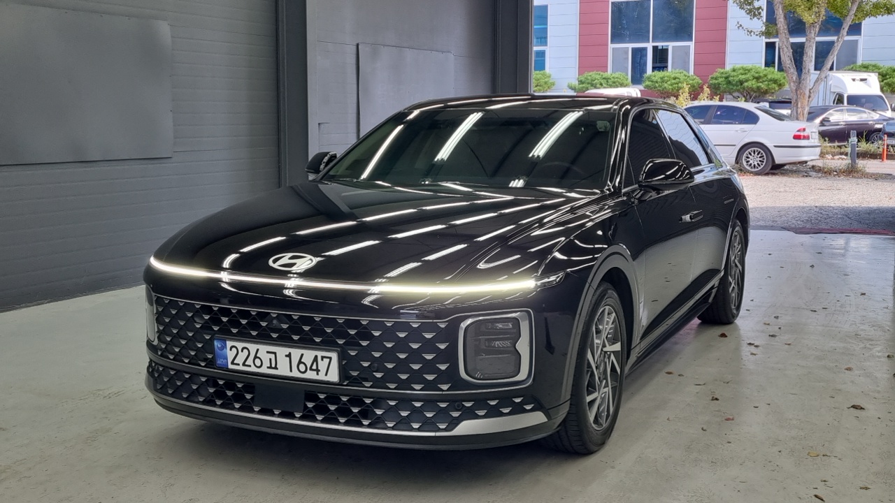 Hyundai Grandeur Hybrid (GN7) Exclusive