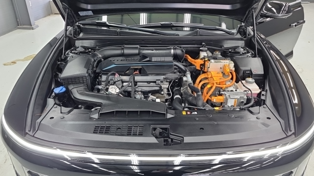 Hyundai Grandeur Hybrid (GN7) Exclusive 2024 — фото 6