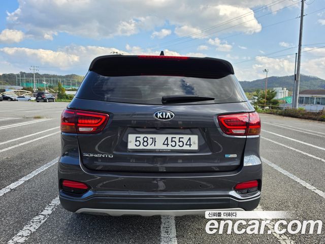 Kia Sorento Diesel 2.0 2WD Noblesse 2018 — фото 4