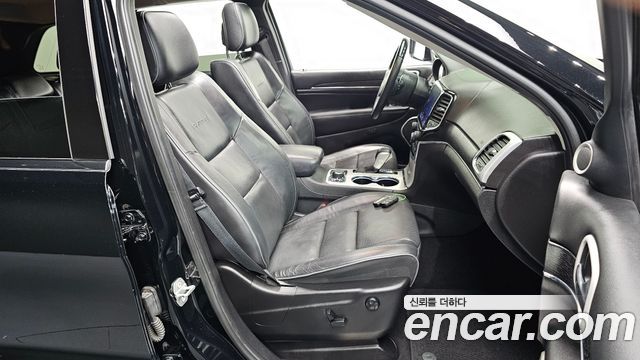 Jeep Grand Cherokee 3.6 Summit WK2 2019 — фото 26