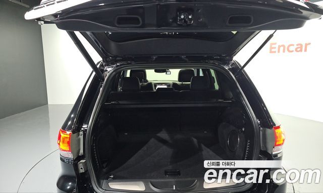 Jeep Grand Cherokee 3.6 Summit WK2 2019 — фото 38