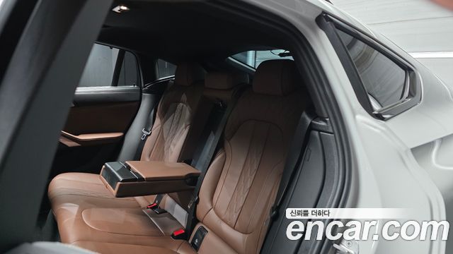 BMW X6 (G06) xDrive40i M Sport 2024 — фото 16