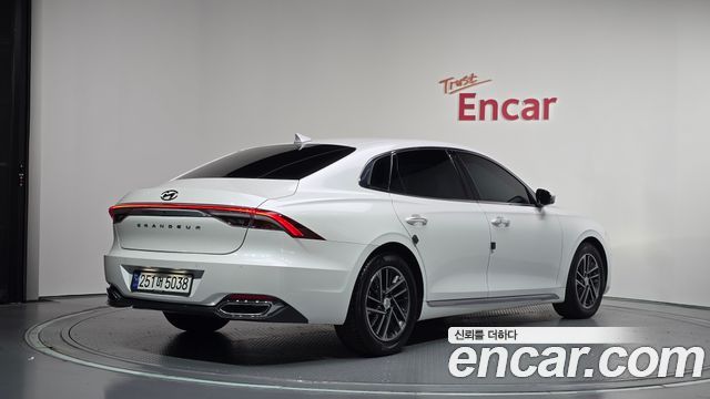 Hyundai Grandeur (IG) 2.5 Premium 2021 — фото 2