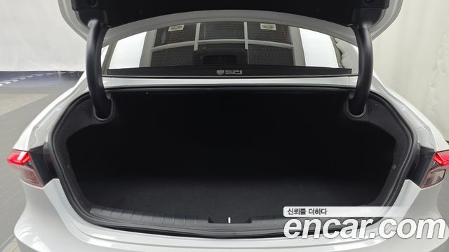 Hyundai Grandeur (IG) 2.5 Premium 2021 — фото 20