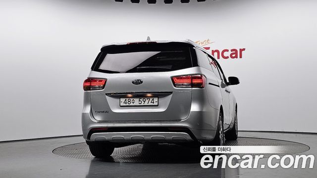 Kia Carnival 9-seater Noblesse 2018 — фото 4