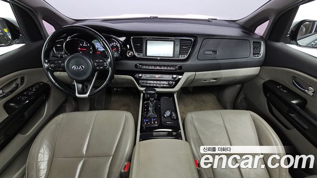 Kia Carnival 9-seater Noblesse 2018 — фото 7