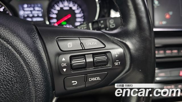 Kia Carnival 9-seater Noblesse 2018 — фото 13