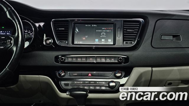 Kia Carnival 9-seater Noblesse 2018 — фото 14
