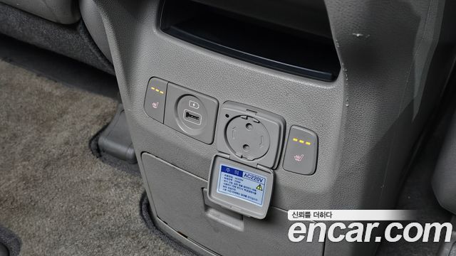 Kia Carnival 9-seater Noblesse 2018 — фото 17