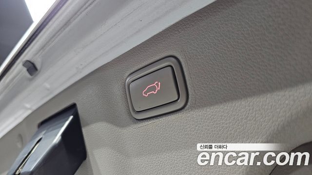Kia Carnival 9-seater Noblesse 2018 — фото 19