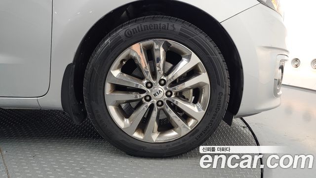 Kia Carnival 9-seater Noblesse 2018 — фото 21