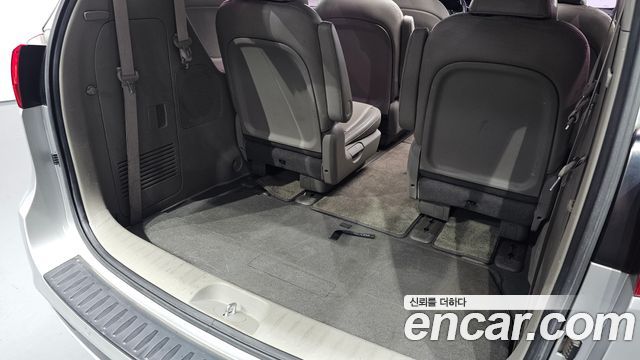 Kia Carnival 9-seater Noblesse 2018 — фото 27