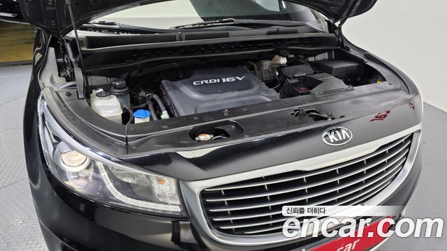Kia Carnival 9-seater Noblesse 2016 — фото 6