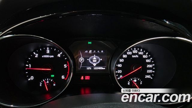 Kia Carnival 9-seater Noblesse 2016 — фото 8