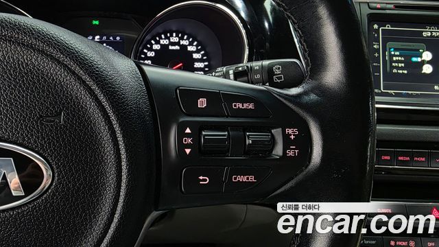 Kia Carnival 9-seater Noblesse 2016 — фото 27