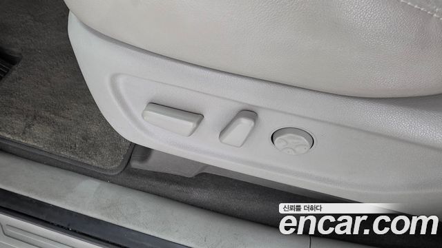 Kia Carnival 9-seater Noblesse 2016 — фото 33