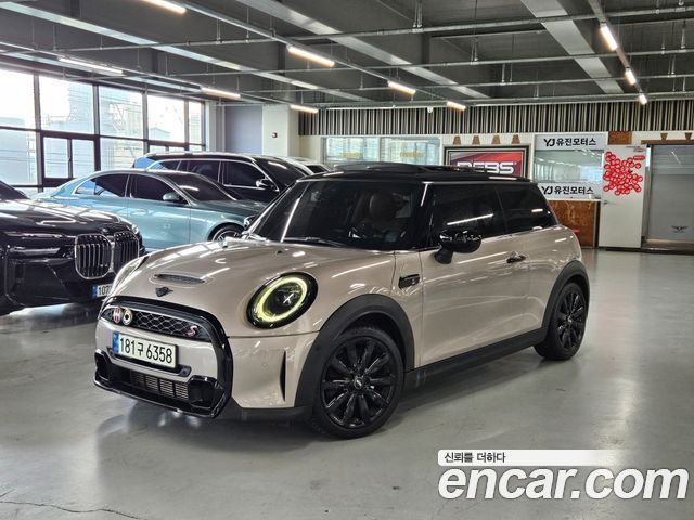 MINI Cooper S Classic Third Generation 2022 — фото 2