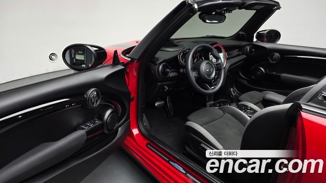MINI Cooper S Convertible JCW 3rd 2024 — фото 10