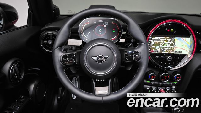 MINI Cooper S Convertible JCW 3rd 2024 — фото 13