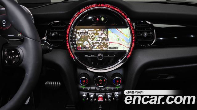 MINI Cooper S Convertible JCW 3rd 2024 — фото 14