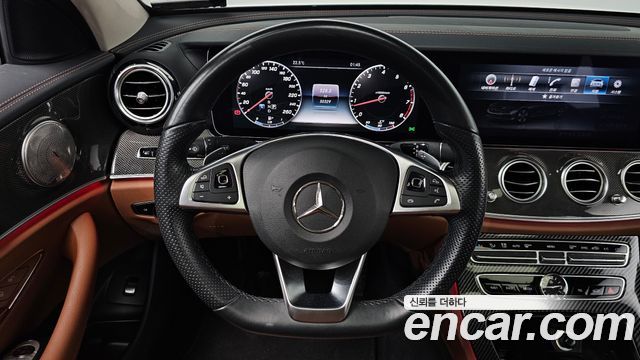 Mercedes-Benz E-Class (W213) E300 4MATIC AMG Line 2017 — фото 17