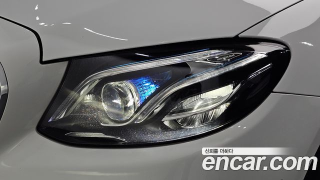 Mercedes-Benz E-Class (W213) E300 4MATIC AMG Line 2017 — фото 28