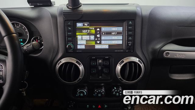 Jeep Wrangler (JK) 3.6 Rubicon 4Door 2017 — фото 15