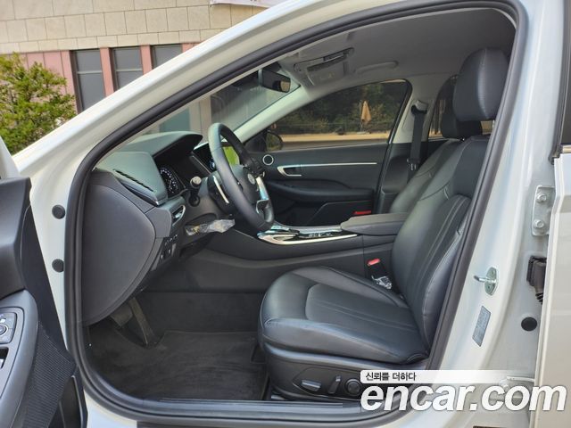 Hyundai Sonata (DN8) 2.0 Premium Family 2021 — фото 7