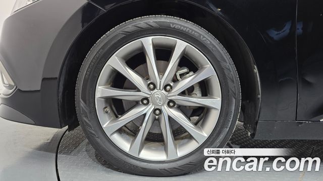 Hyundai Grandeur (HG) HG220 Diesel Premium 2015 — фото 5