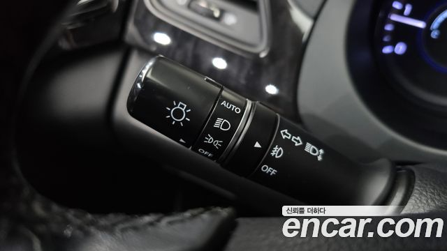 Hyundai Grandeur (HG) HG220 Diesel Premium 2015 — фото 17