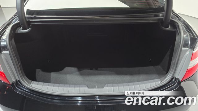 Hyundai Grandeur (HG) HG220 Diesel Premium 2015 — фото 20