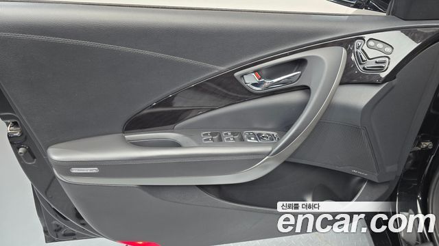 Hyundai Grandeur (HG) HG220 Diesel Premium 2015 — фото 24
