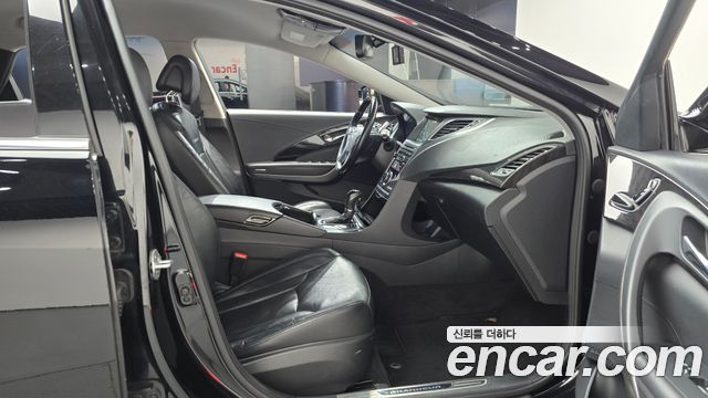 Hyundai Grandeur (HG) HG220 Diesel Premium 2015 — фото 26